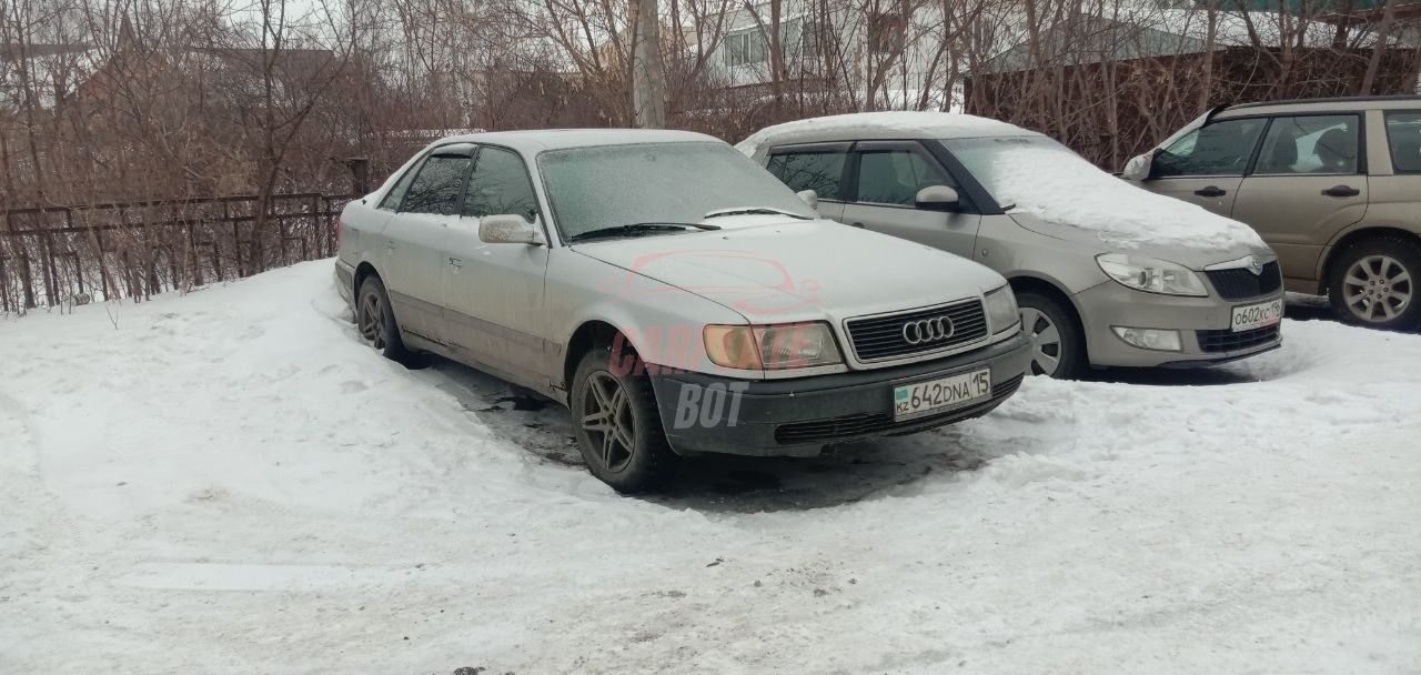 Audi 100