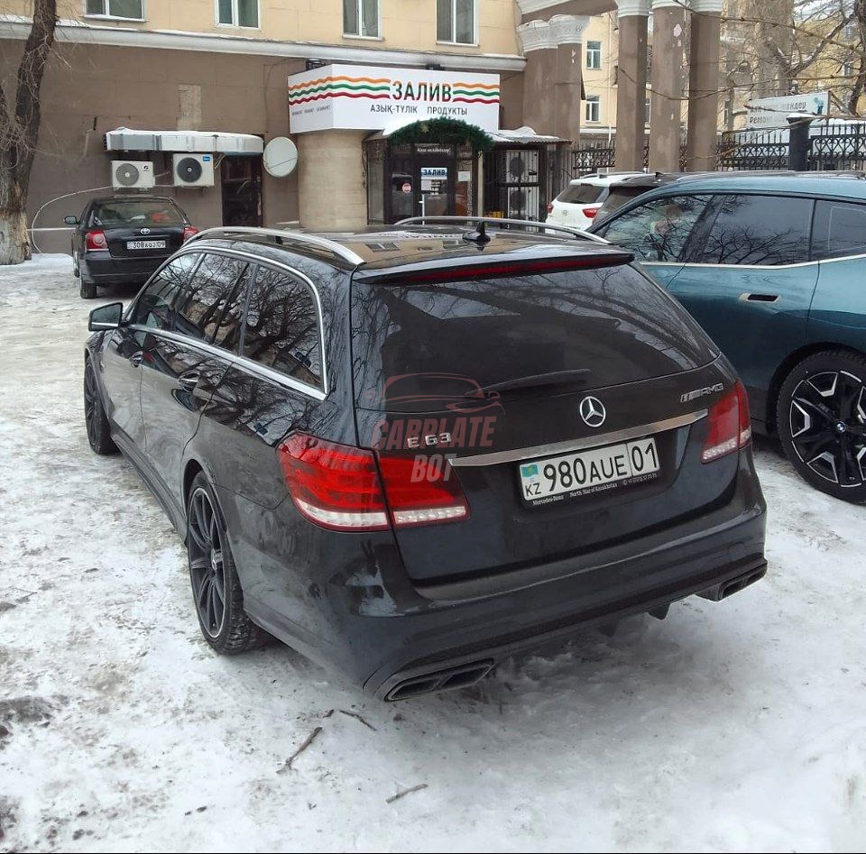 Mercedes-Benz E-Класс AMG