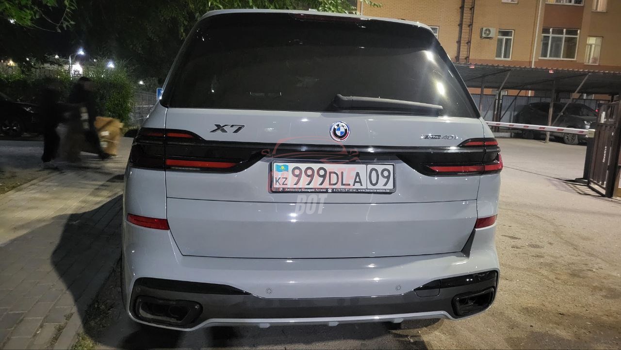 BMW X7