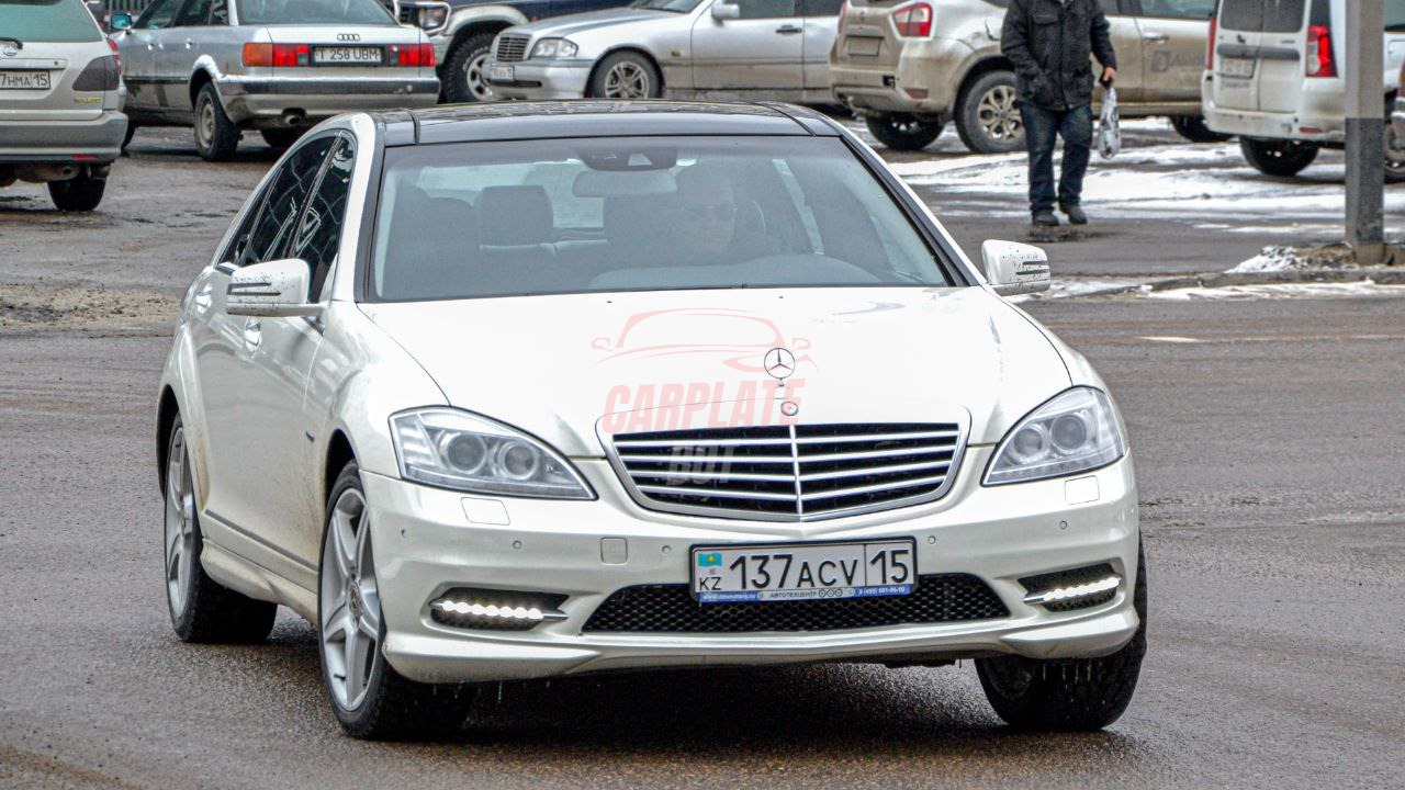 Mercedes-Benz S-Класс