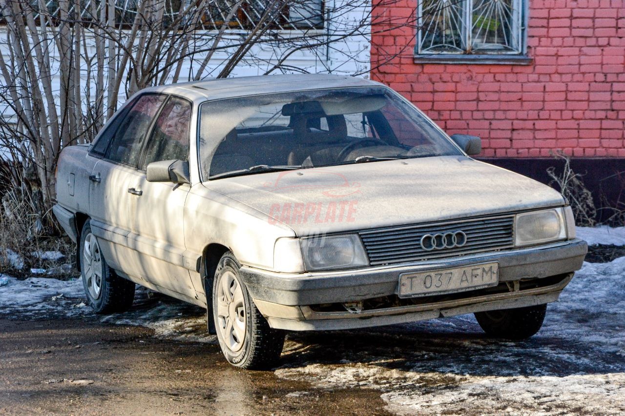 Audi 100