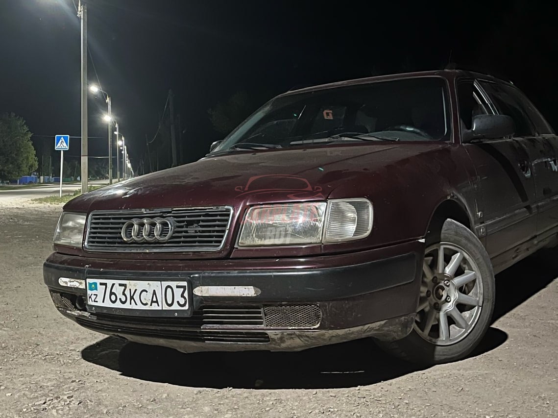 Audi 100