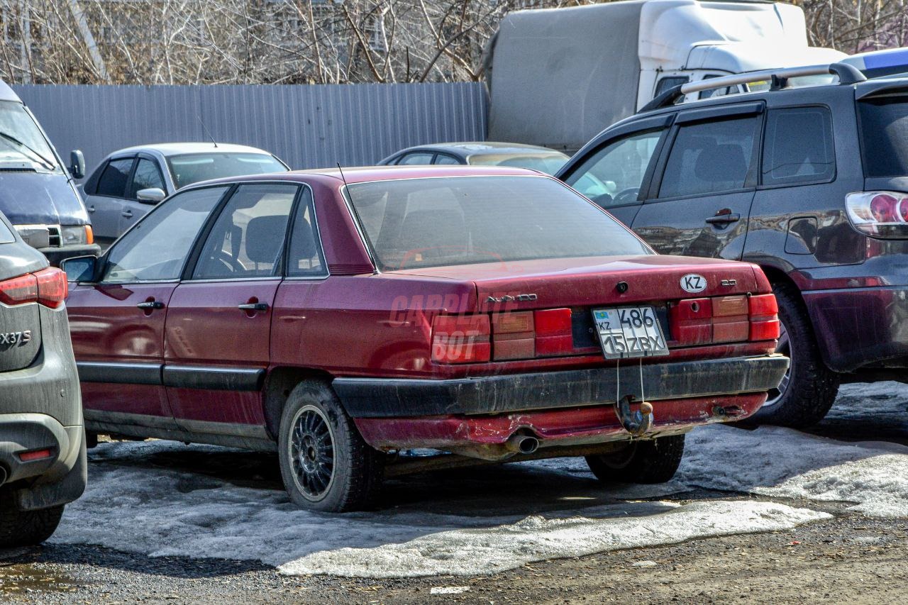 Audi 100