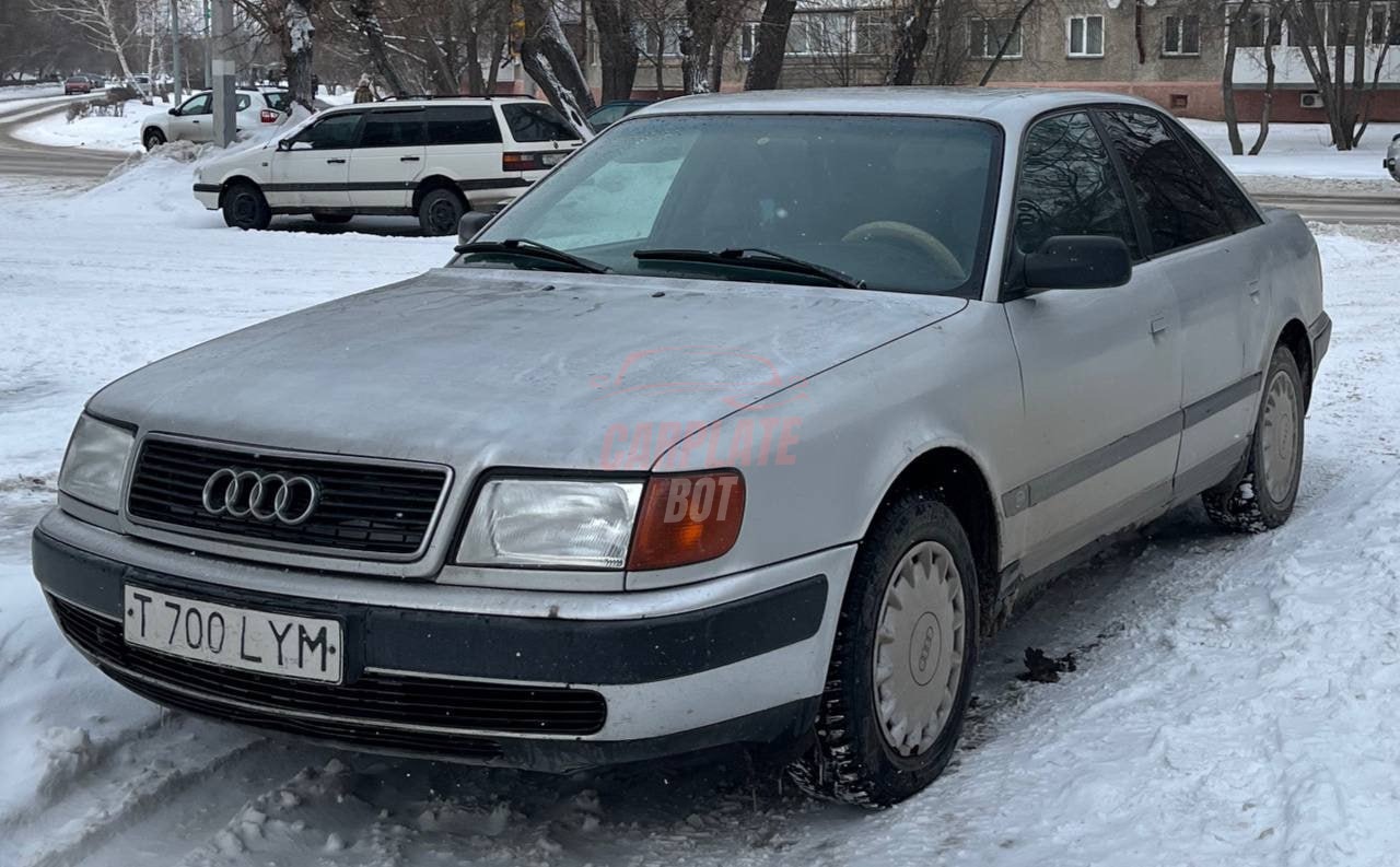 Audi 100