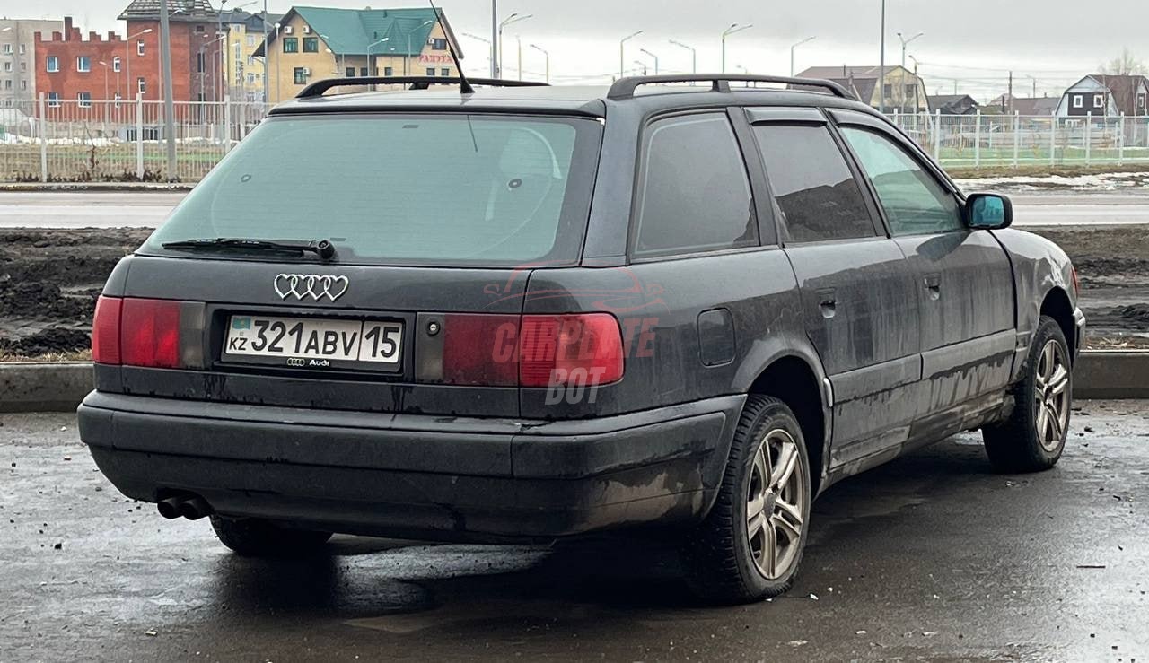 Audi 100