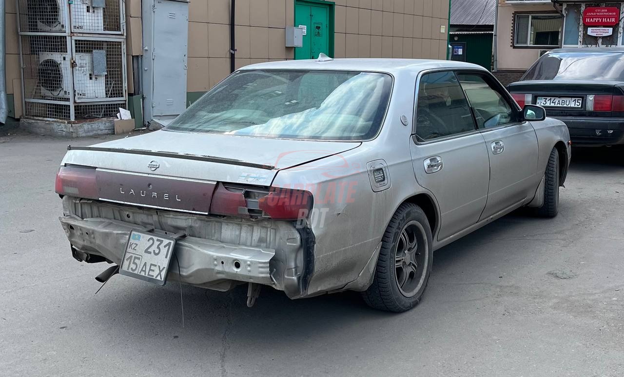 Nissan Laurel