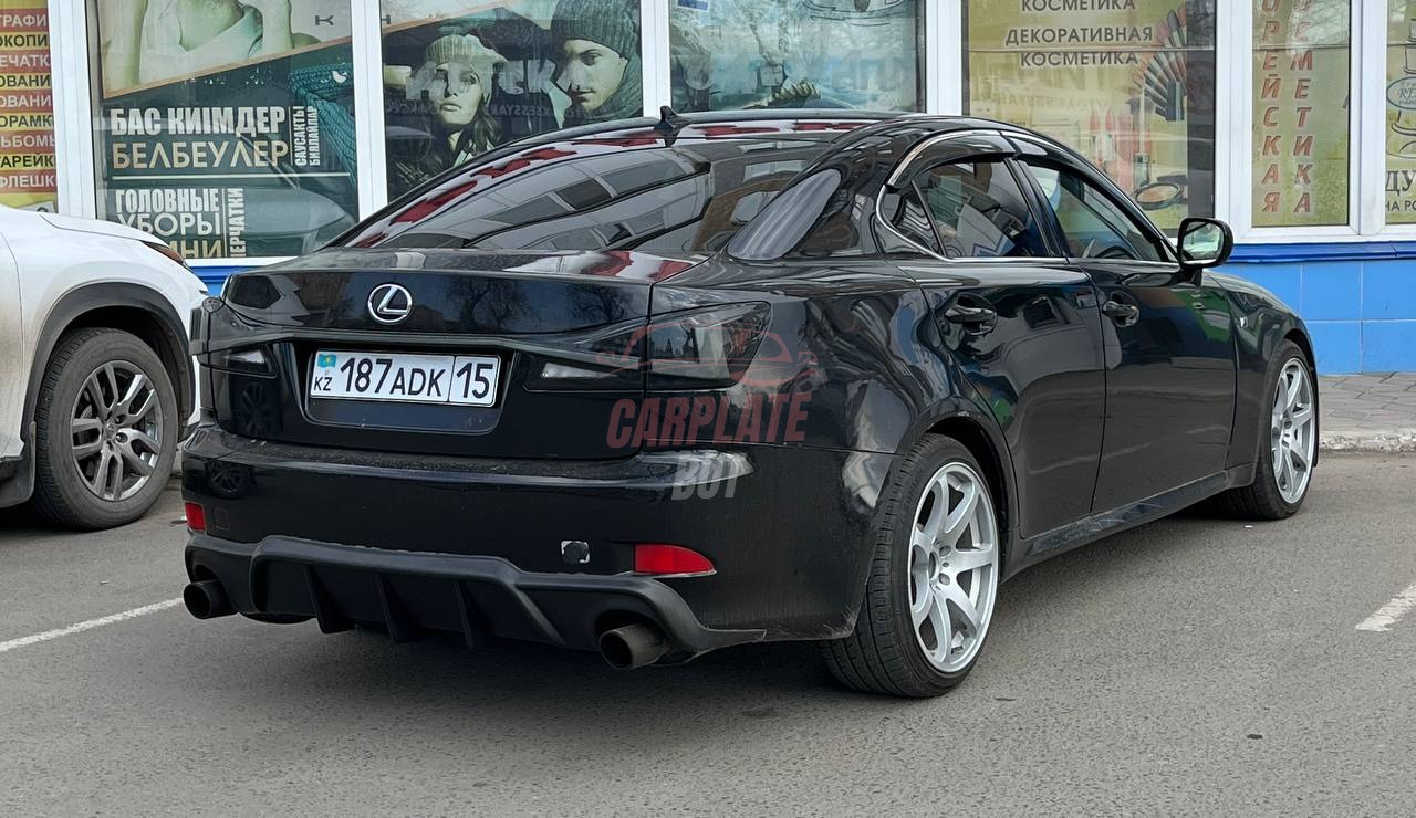 Lexus IS