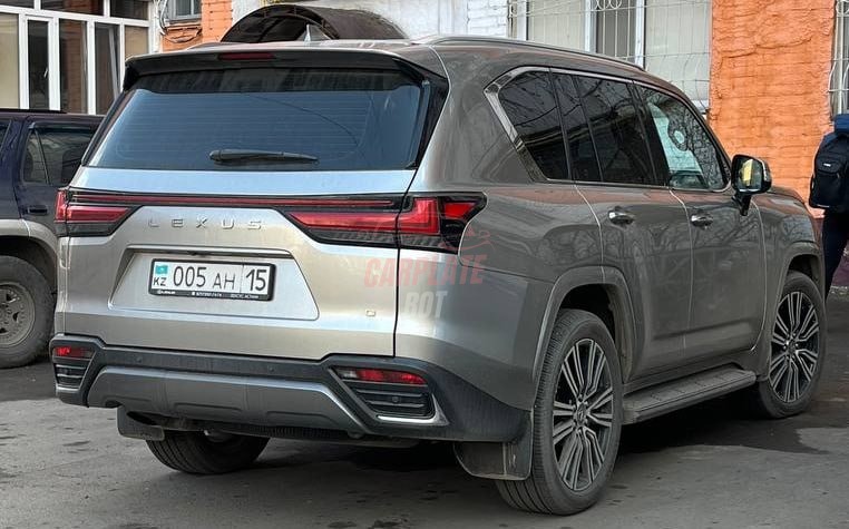 Lexus LX