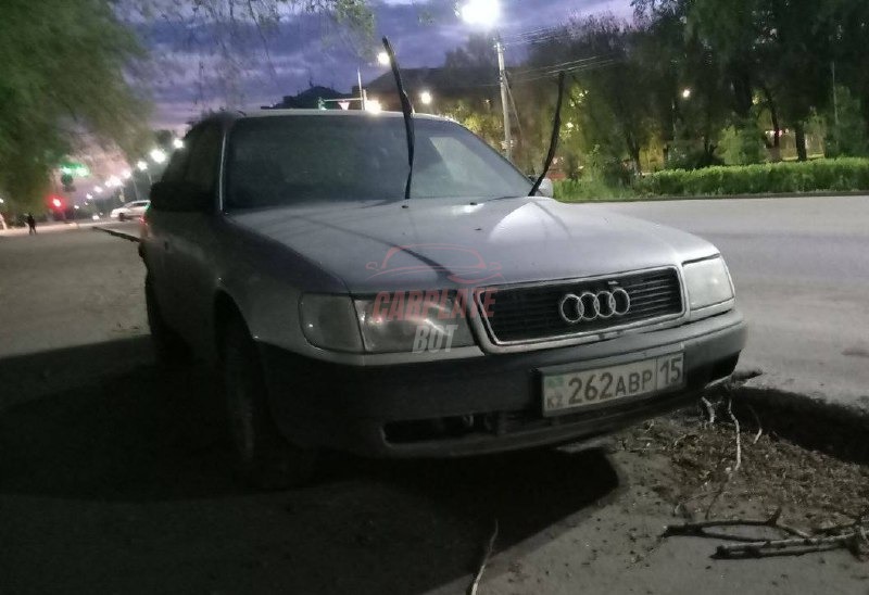 Audi 100