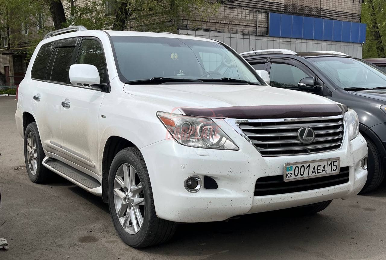 Lexus LX