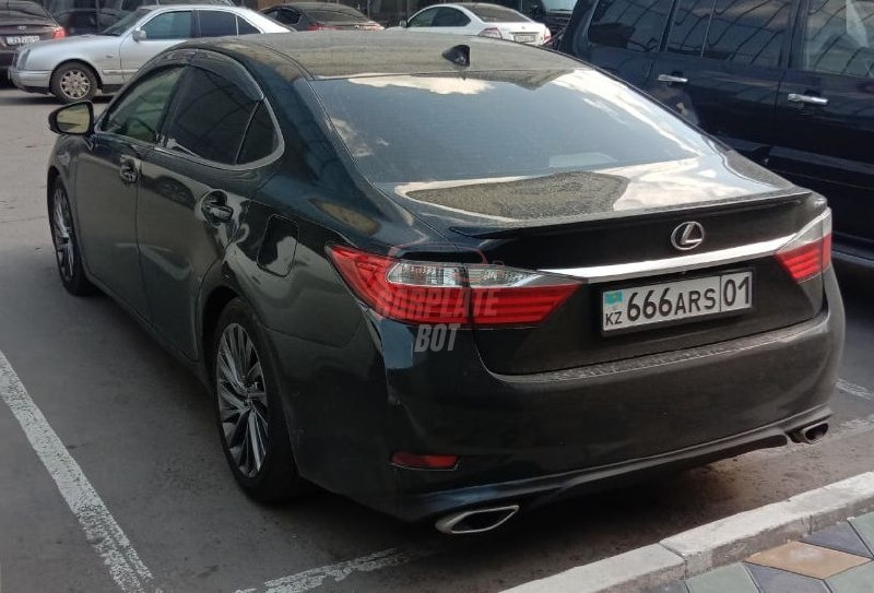 Lexus ES