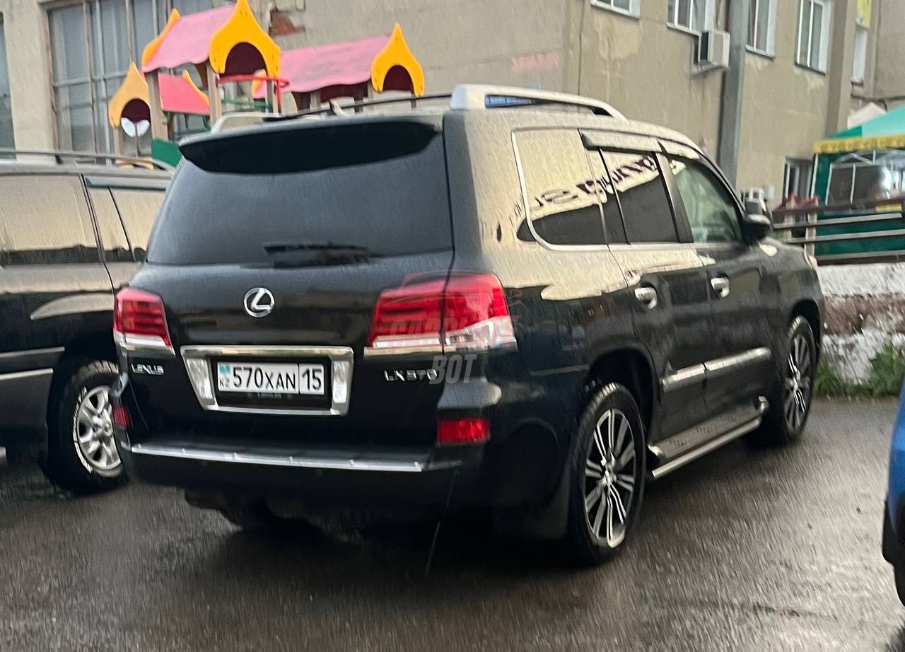 Lexus LX
