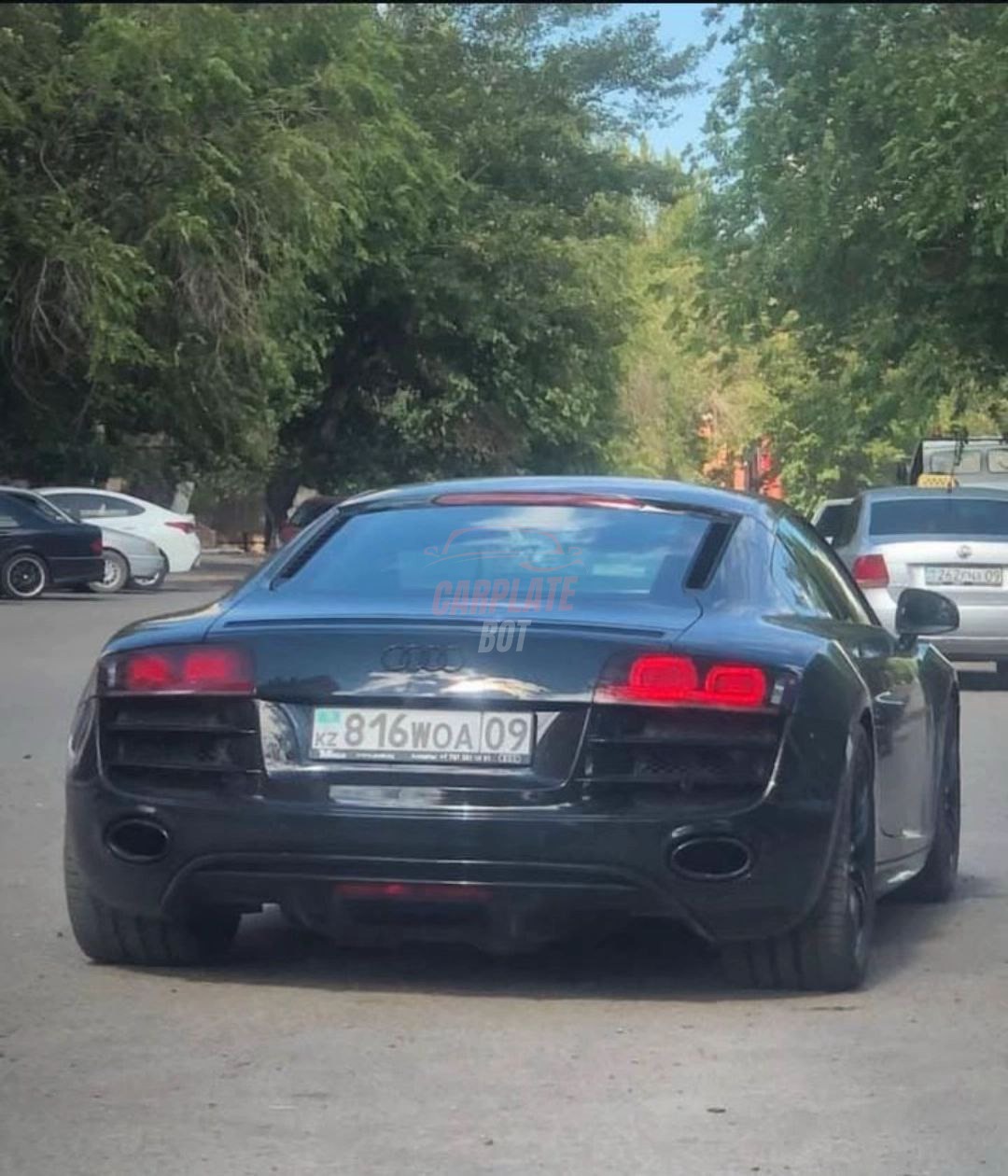 Audi R8