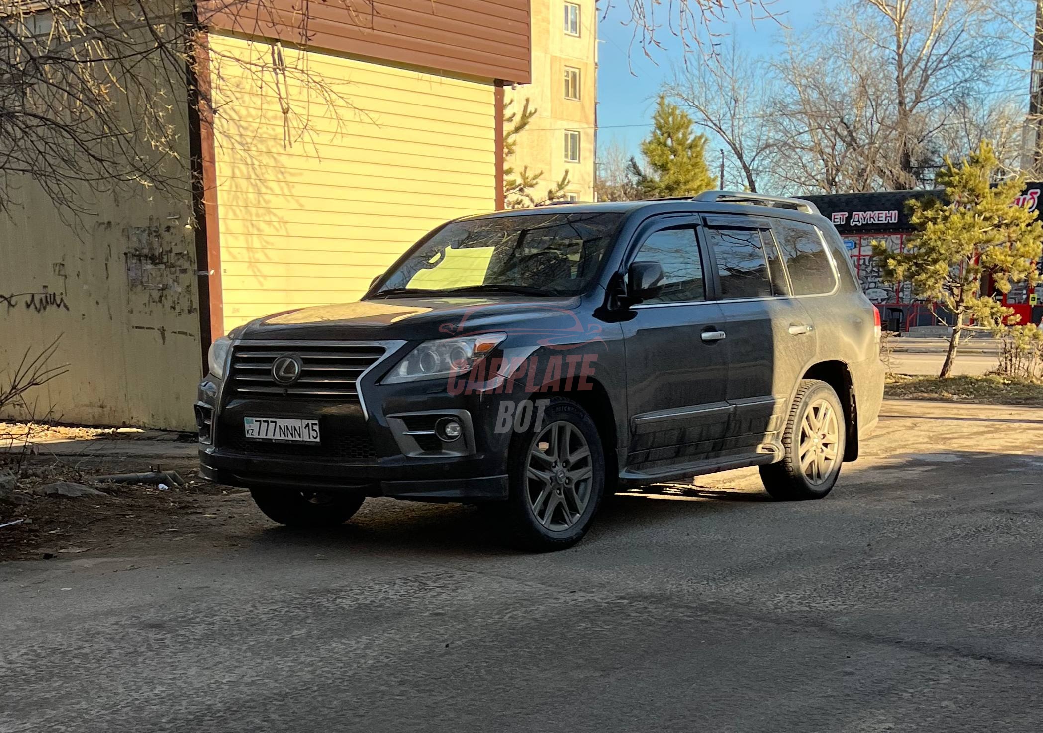 Lexus LX
