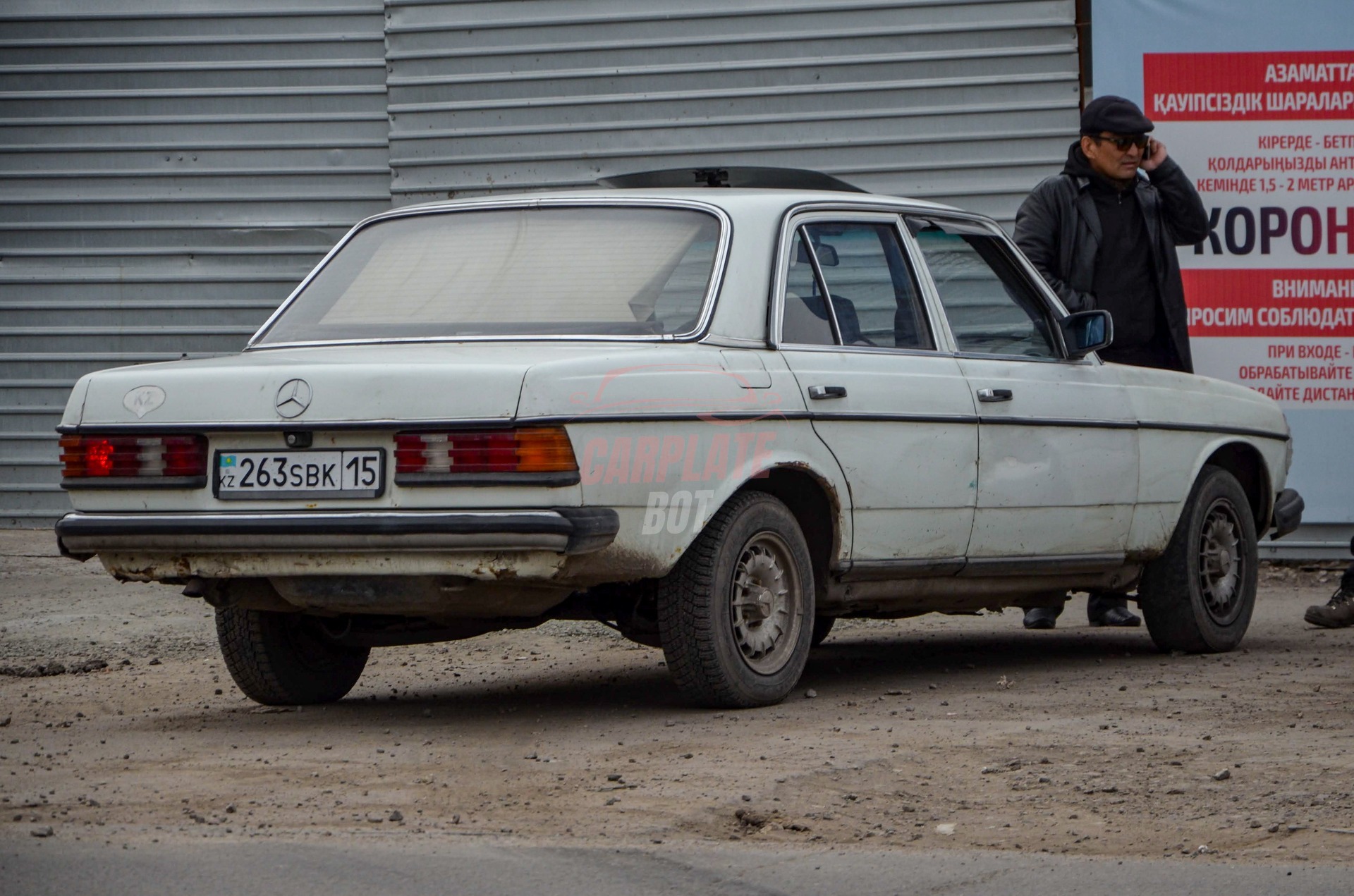 Mercedes-Benz W123