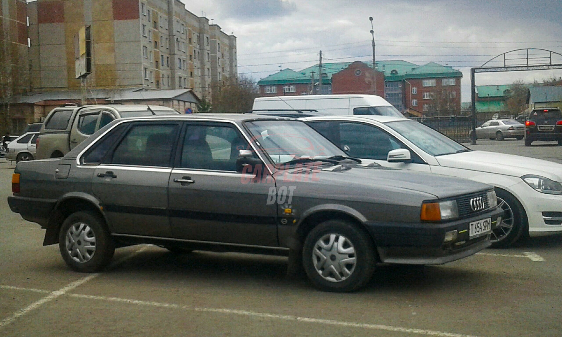 Audi 80