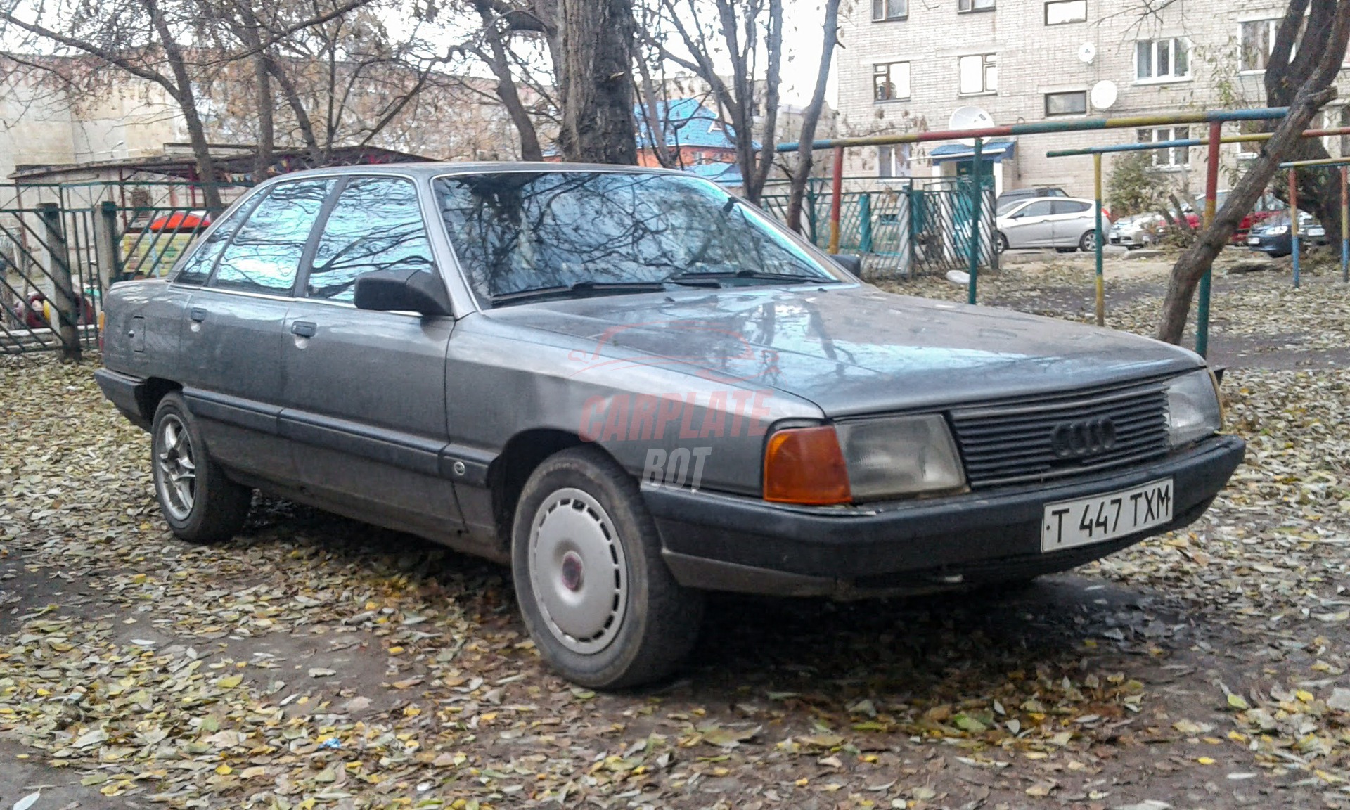 Audi 100
