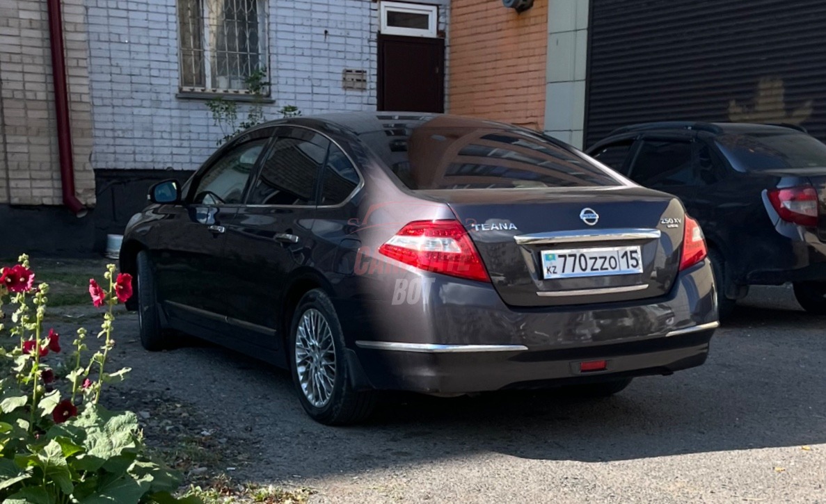 Nissan Teana