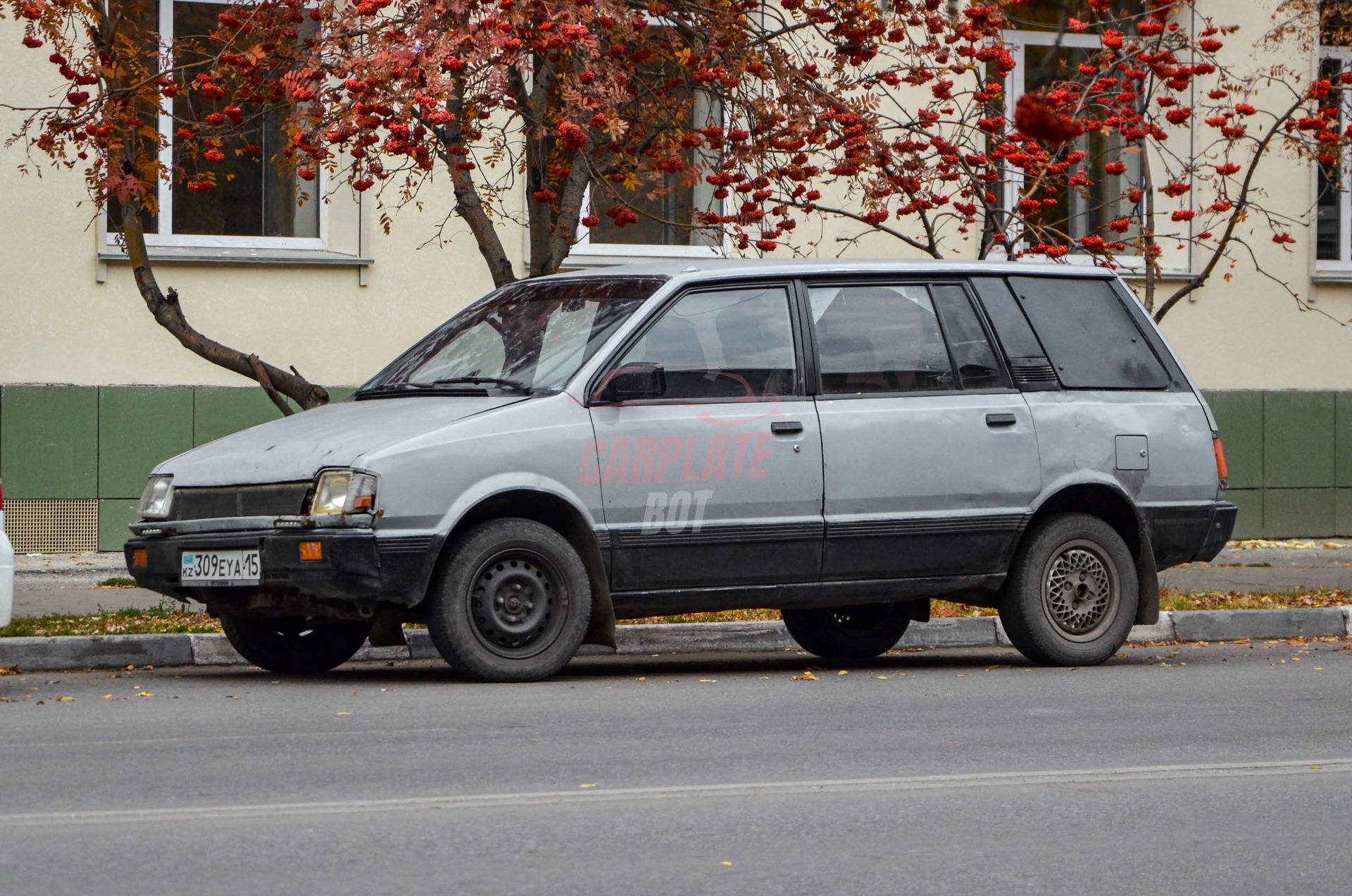 Mitsubishi Space Wagon