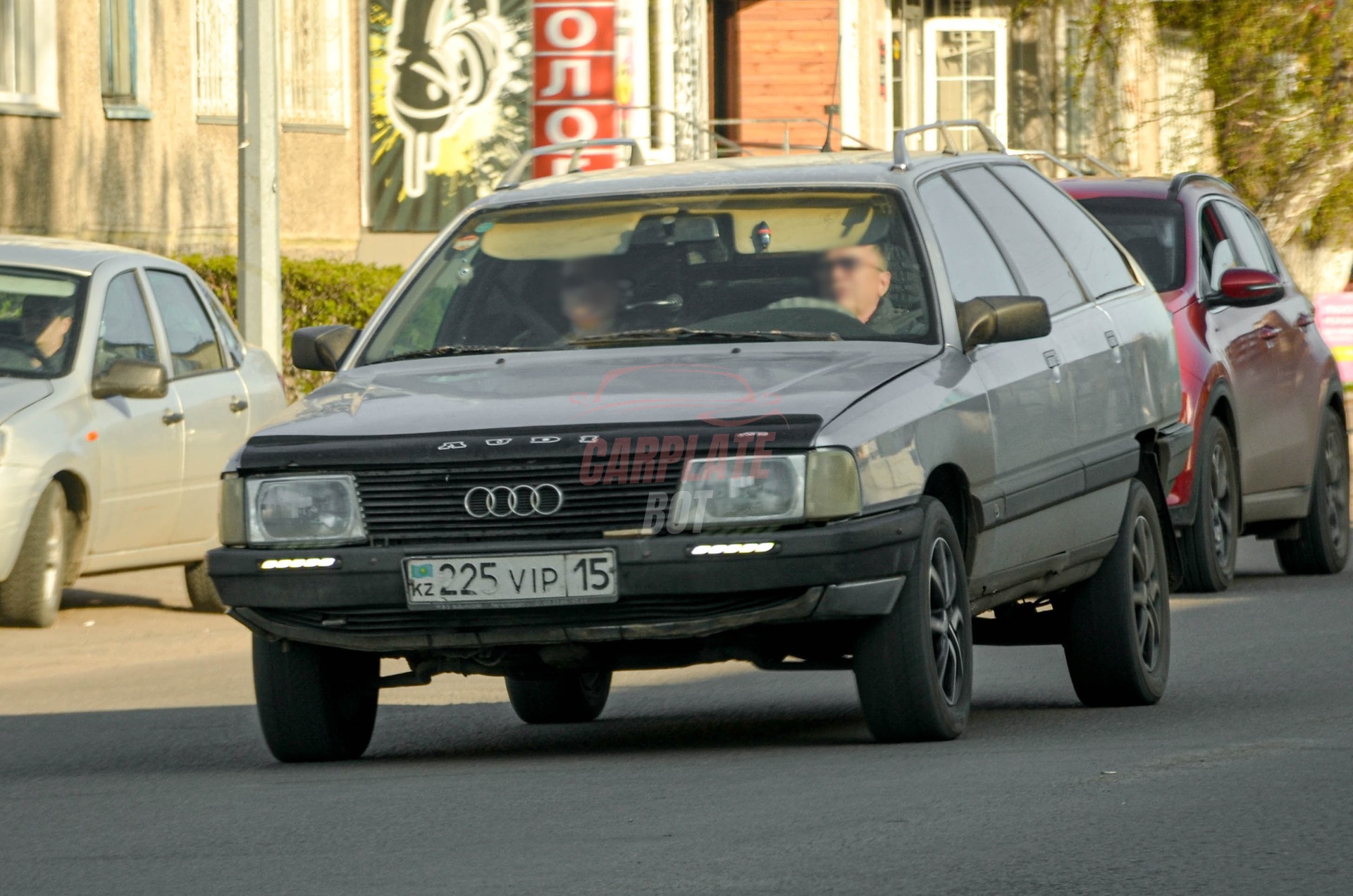 Audi 100