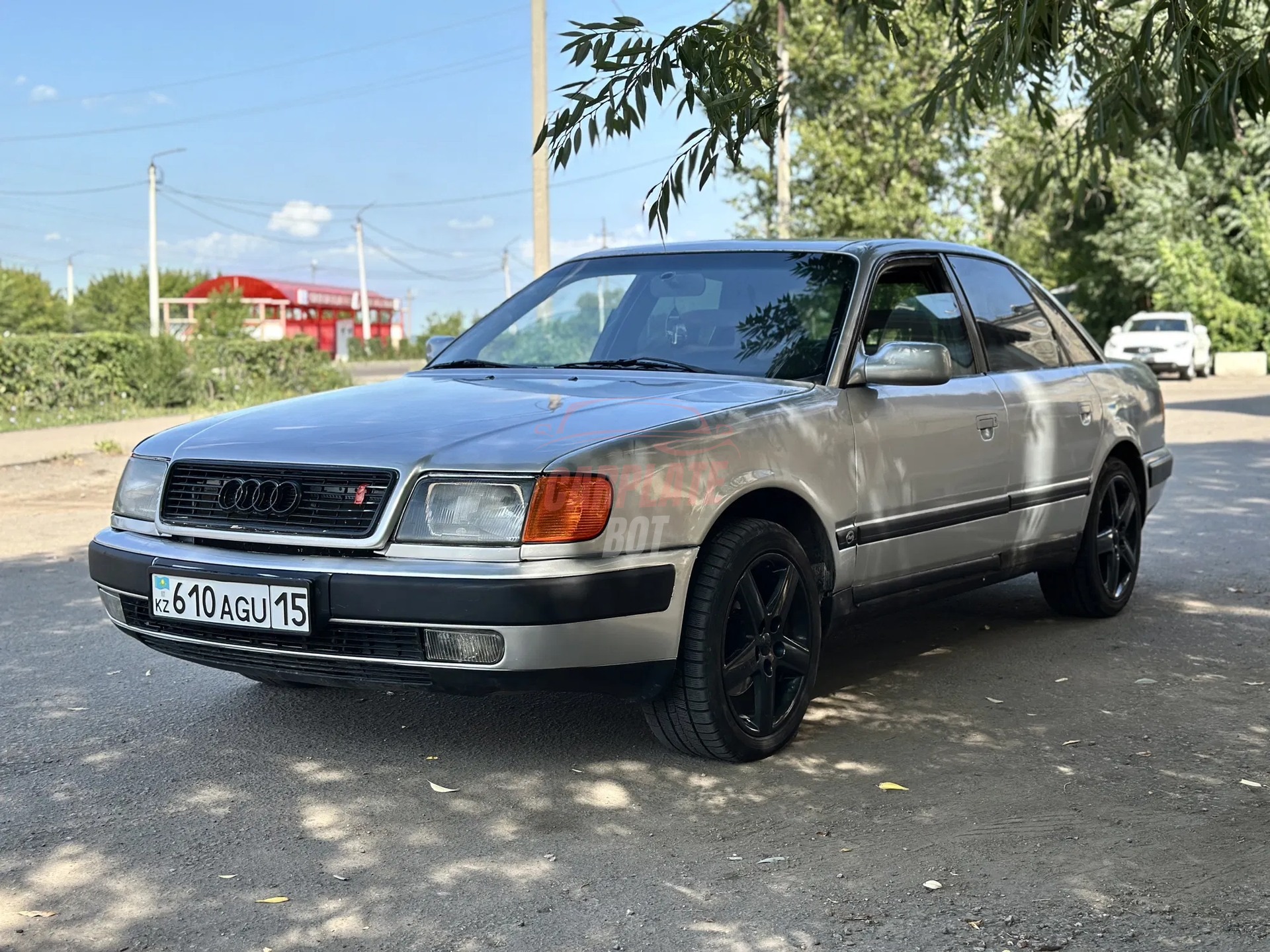 Audi 100