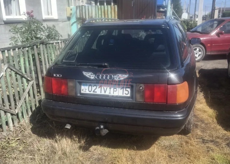 Audi 100
