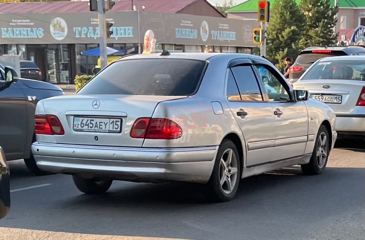Mercedes-Benz E-Класс