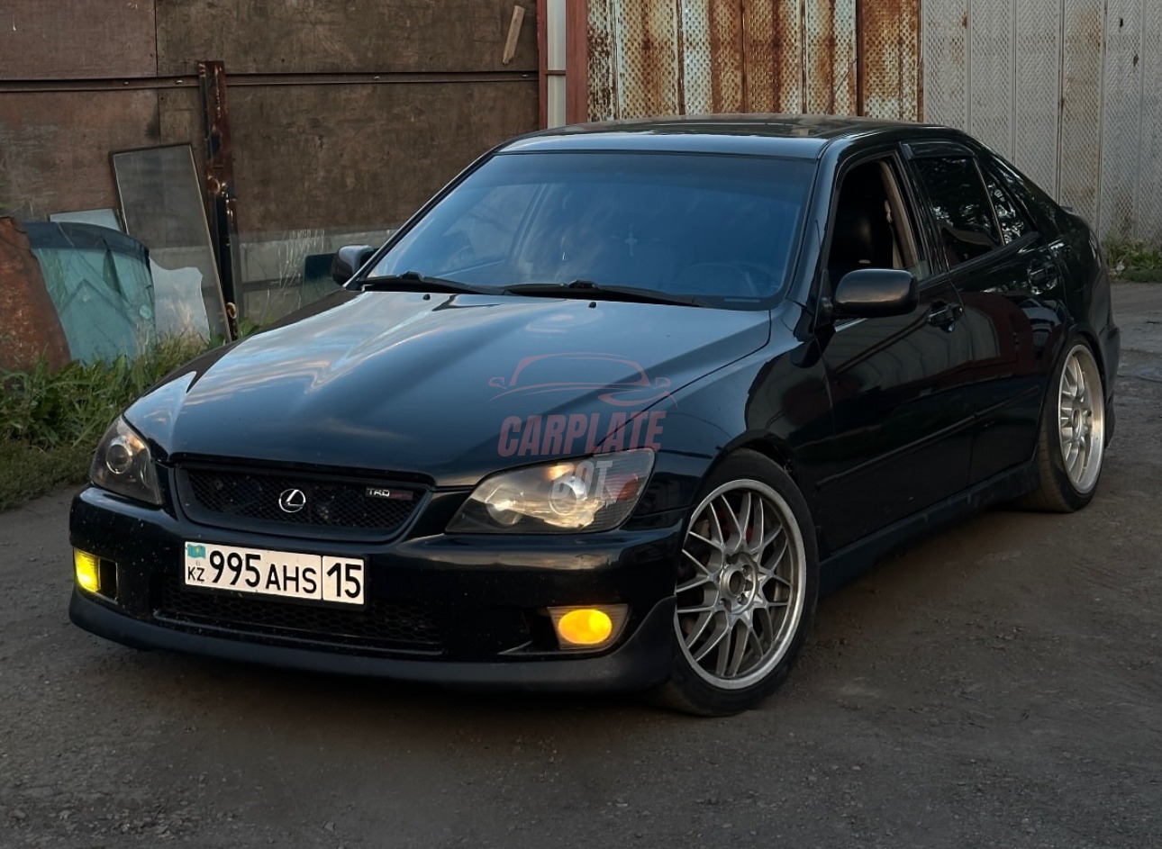 Lexus IS