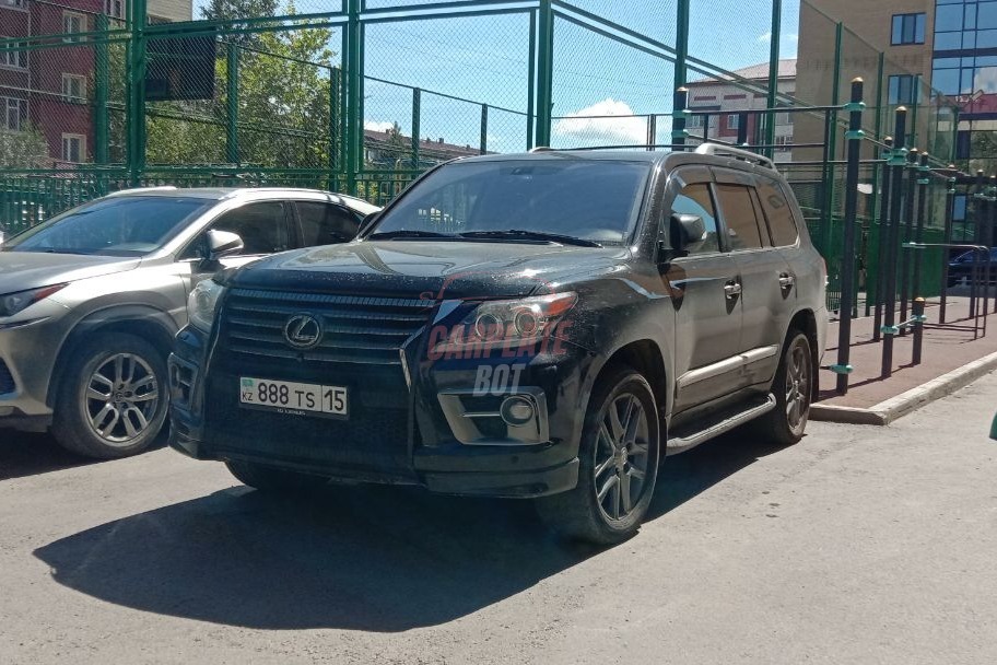 Lexus LX