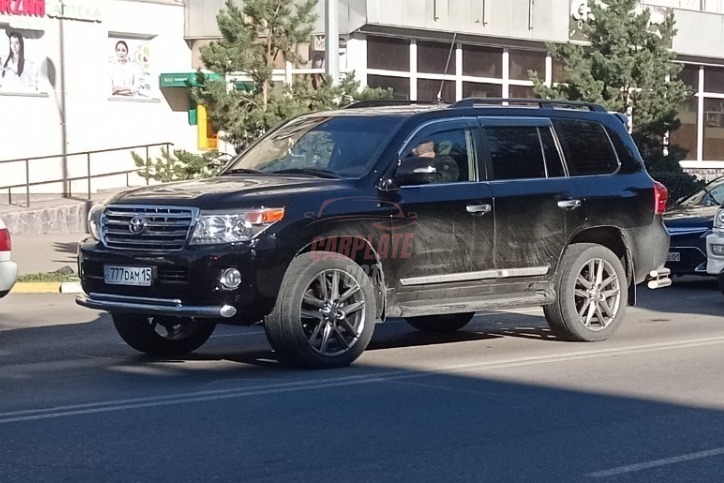 Toyota Land Cruiser