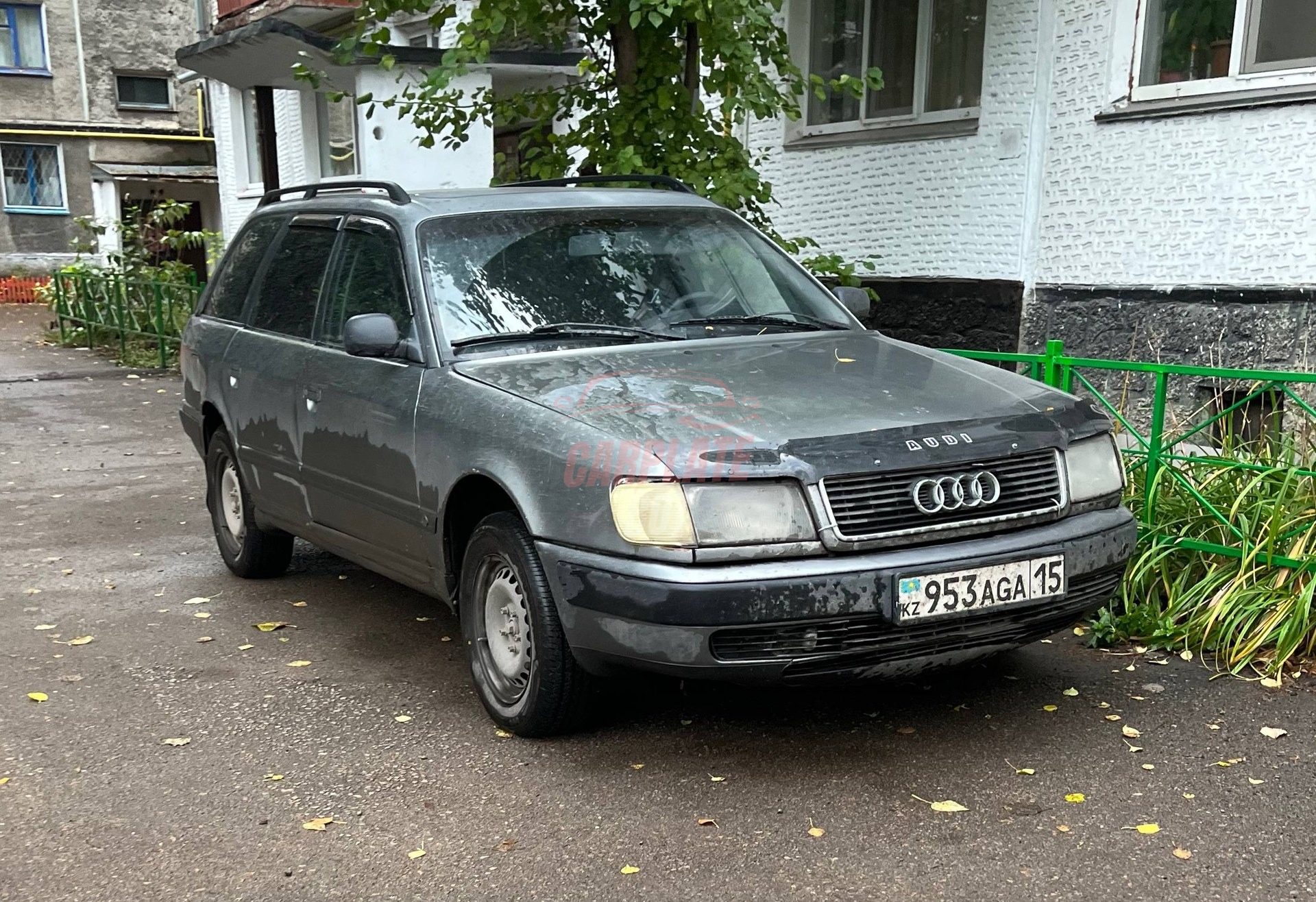 Audi 100