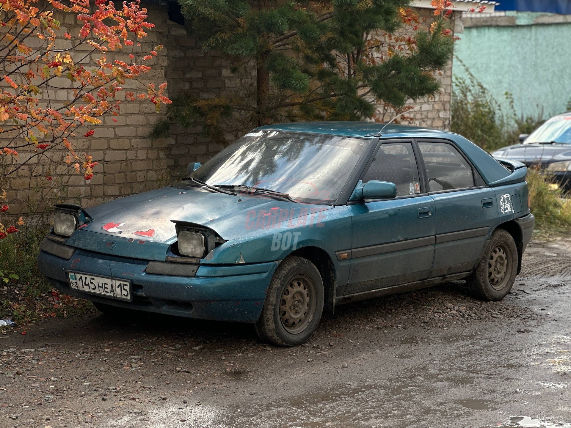 Mazda 323